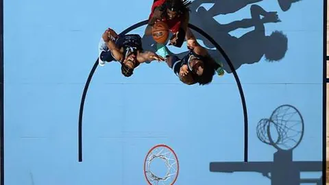 湖人进攻实力联盟前10，防守短板待提升